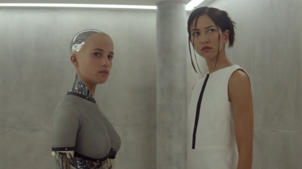 Ava and Kyoko in Ex Machina